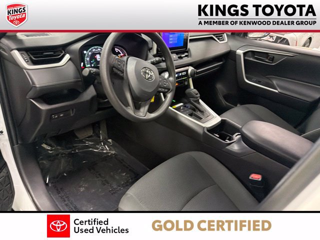 Certified 2025 Toyota RAV4 LE FWD image 16