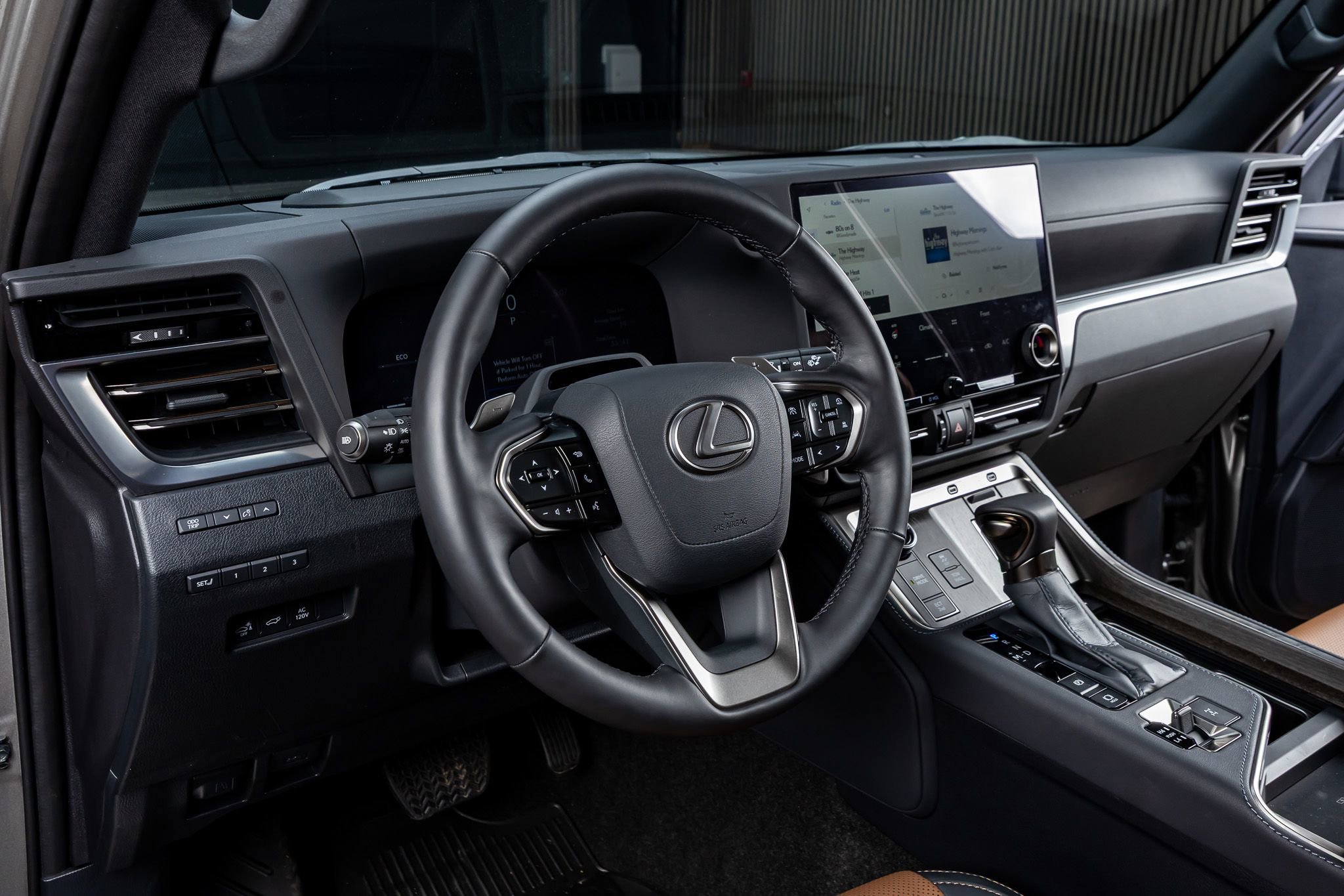 Used 2025 Lexus GX 550 image 17