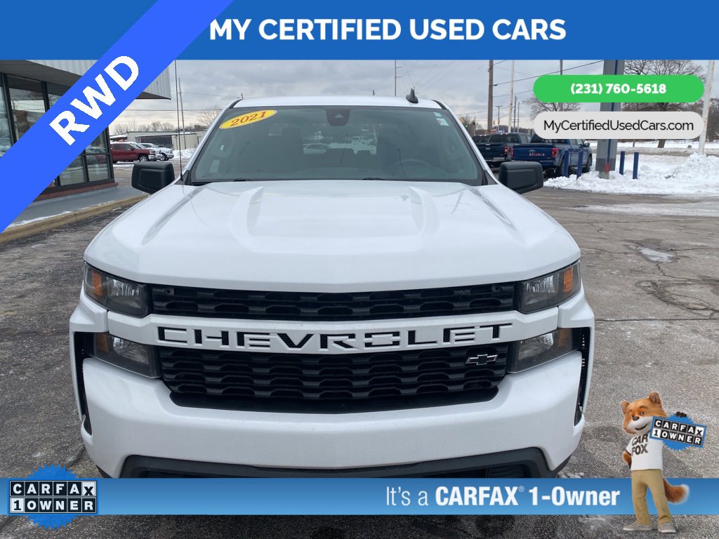 Used 2021 Chevrolet Silverado 1500 Custom w/ LPO, Dark Essentials Package image 2