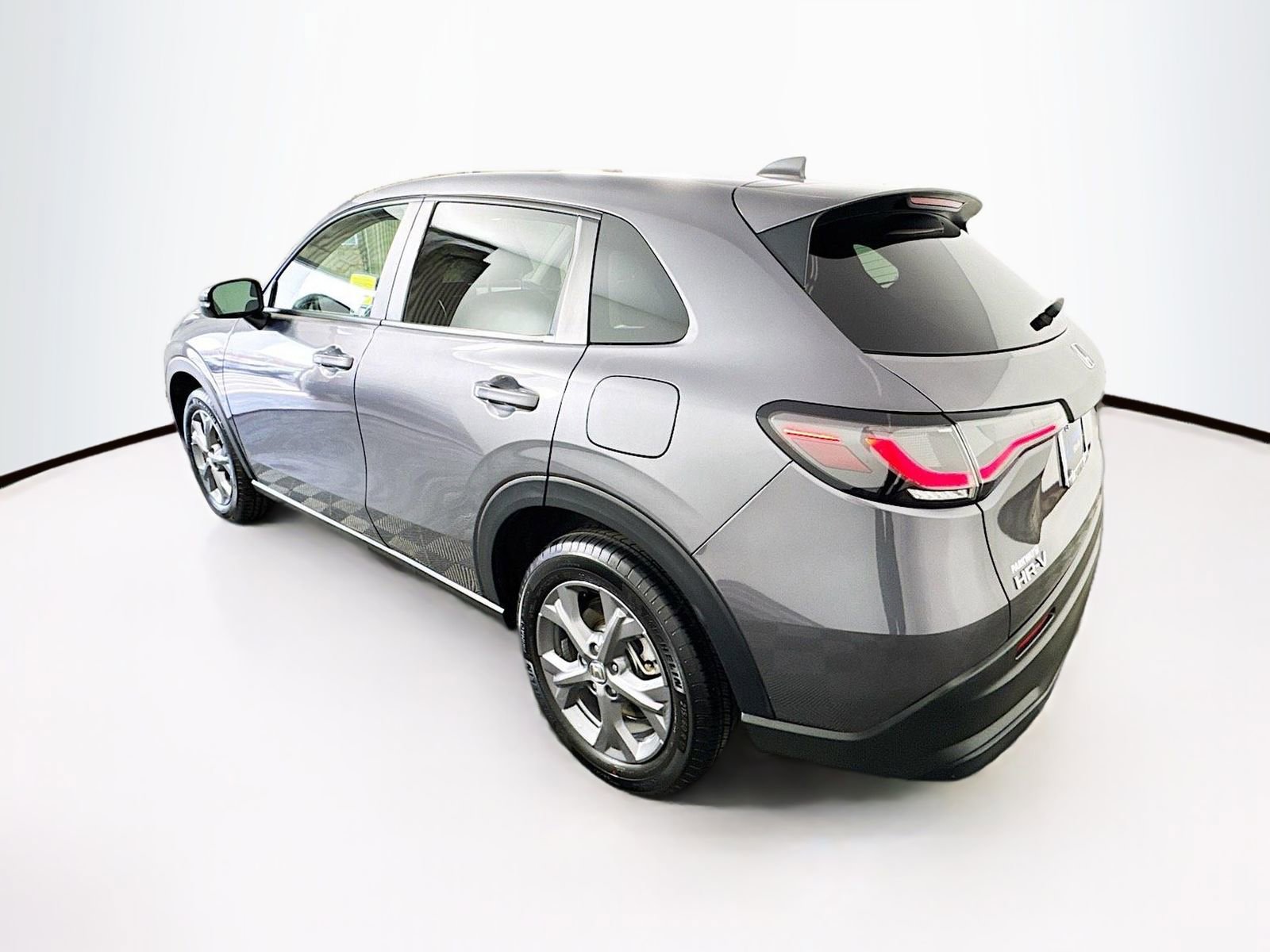 Used 2026 Honda HR-V LX image 5