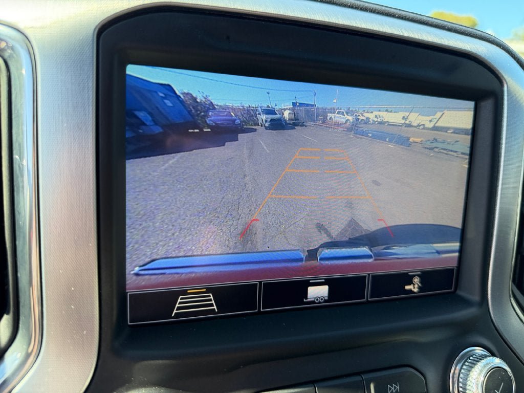 Used 2020 GMC Sierra 1500 Elevation w/ Elevation Value Package AWD/4WD image 18