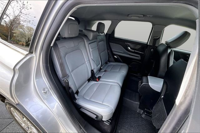Used 2022 Lincoln Corsair AWD w/ Equipment Group 101A image 28