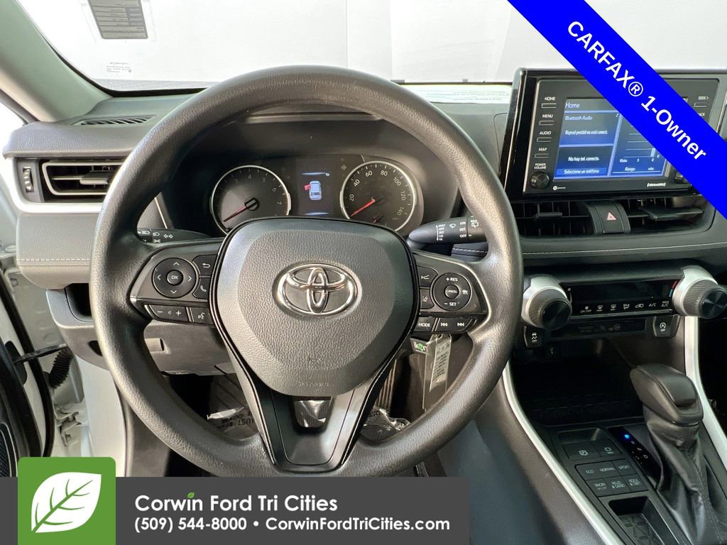 Used 2022 Toyota RAV4 LE image 8