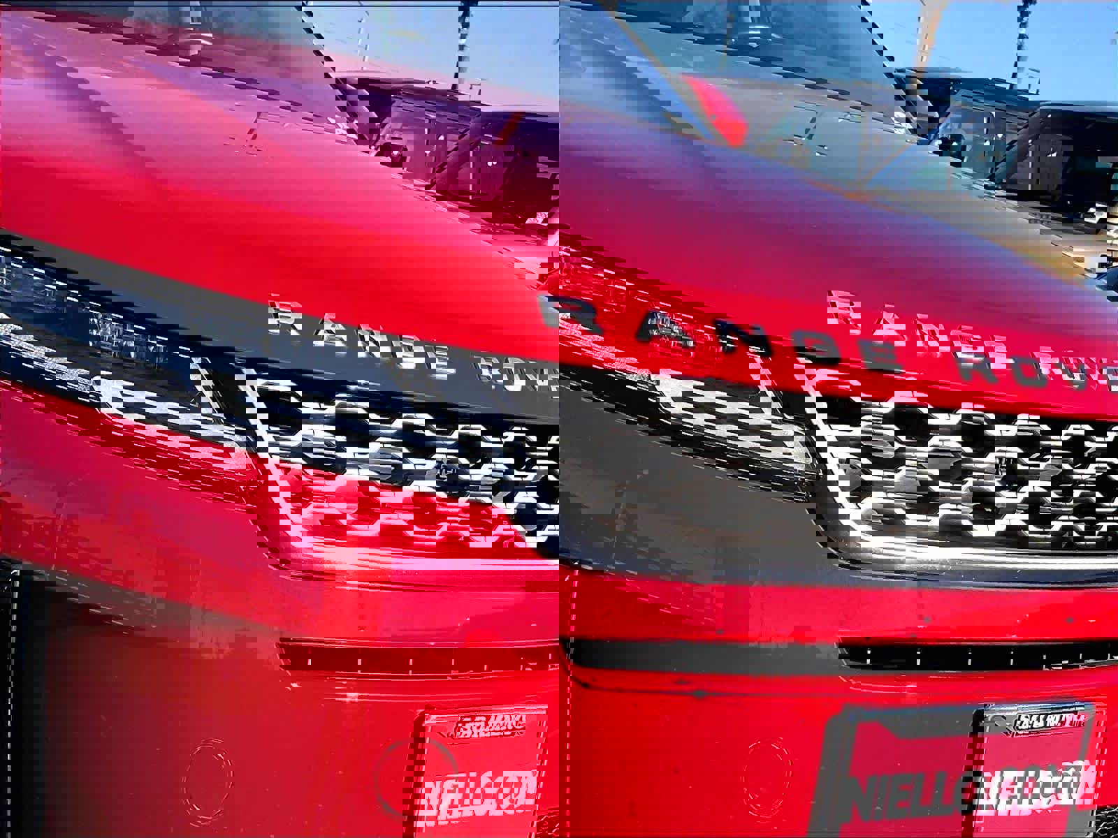 Used 2020 Land Rover Range Rover Evoque SE image 31