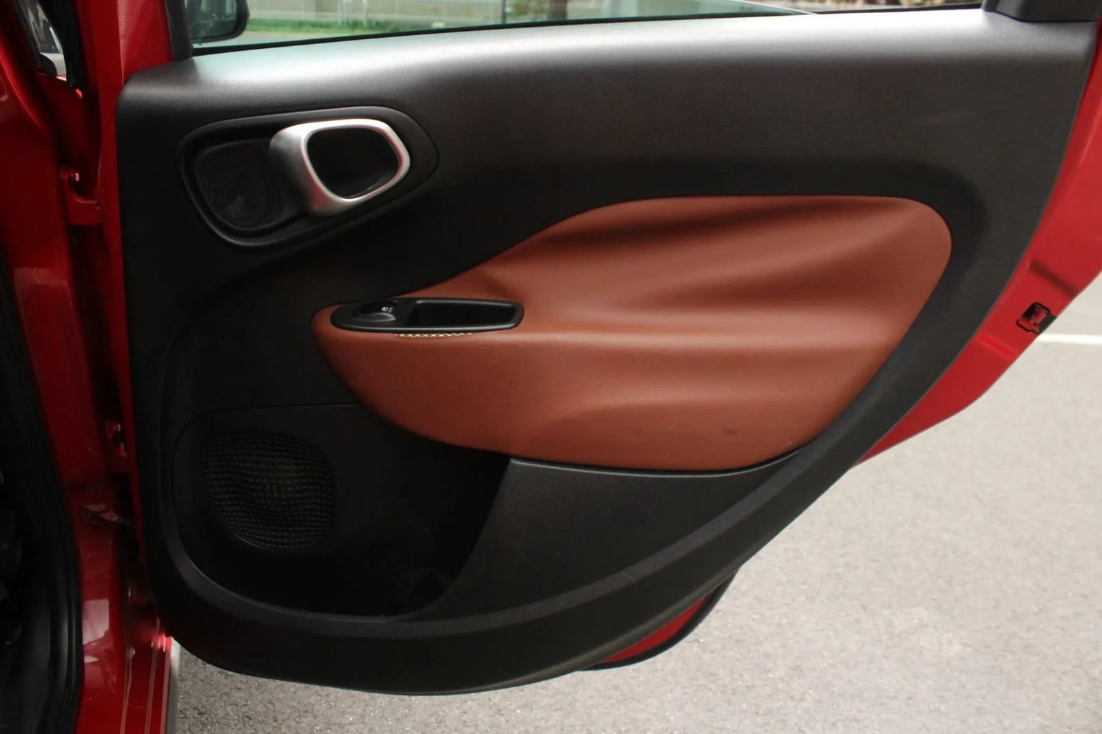 Used 2015 FIAT 500L Trekking FWD image 24