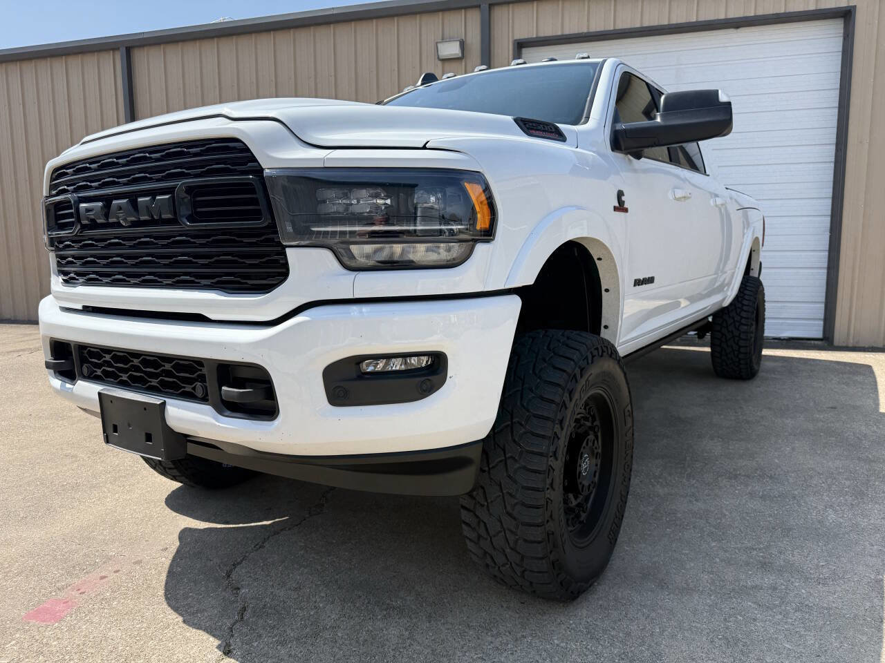 Used 2022 RAM 2500 Limited w/ Night Edition image 14