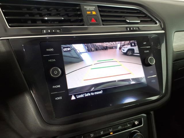 Used 2021 Volkswagen Tiguan SE R-Line w/ 3rd Row Seat Package image 25