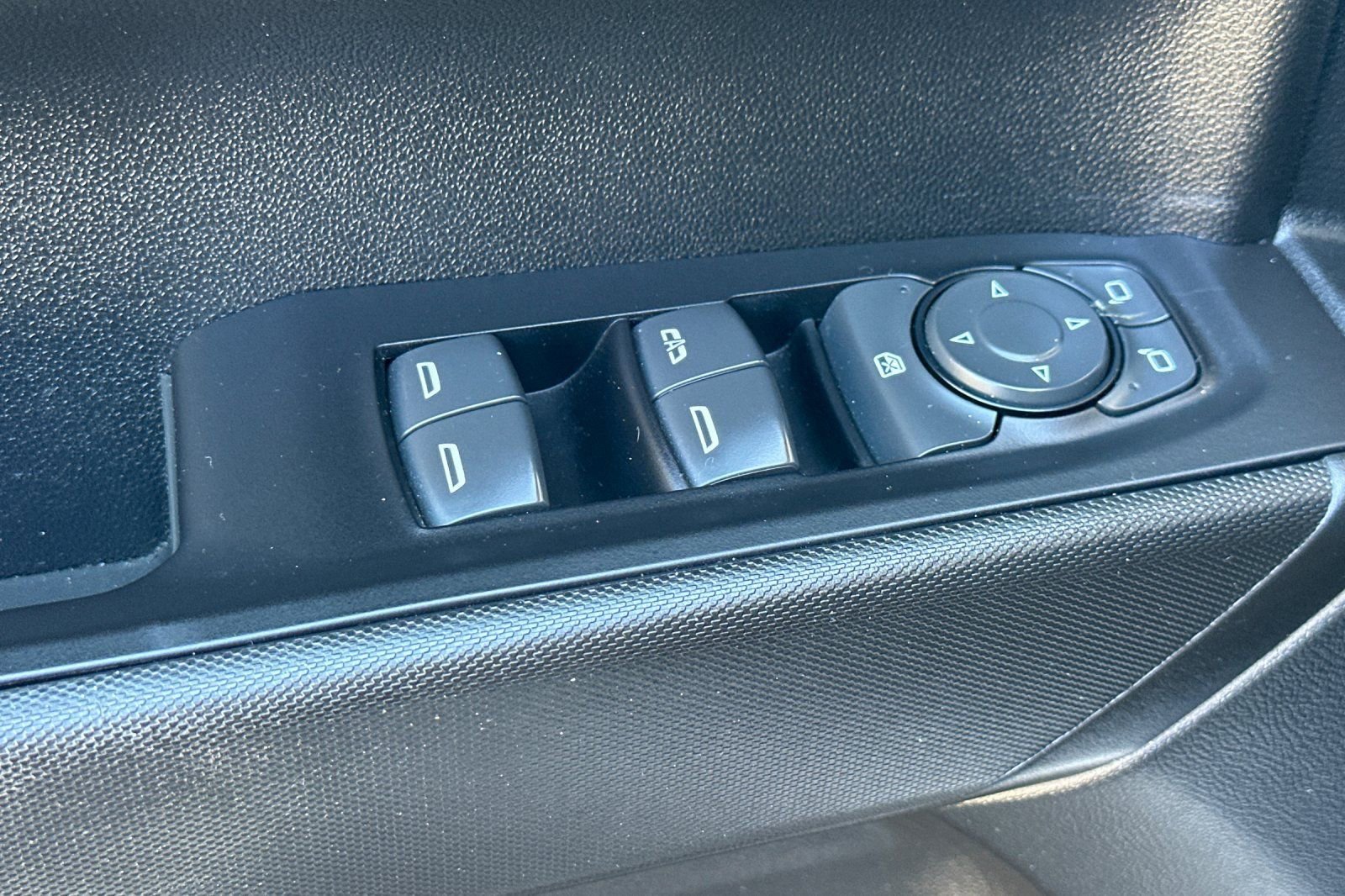 Certified 2022 GMC Sierra 1500 Pro w/ Pro Value Package image 12