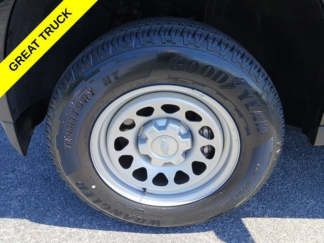Used 2023 Chevrolet Colorado W/T w/ WT Convenience Package II RWD image 2