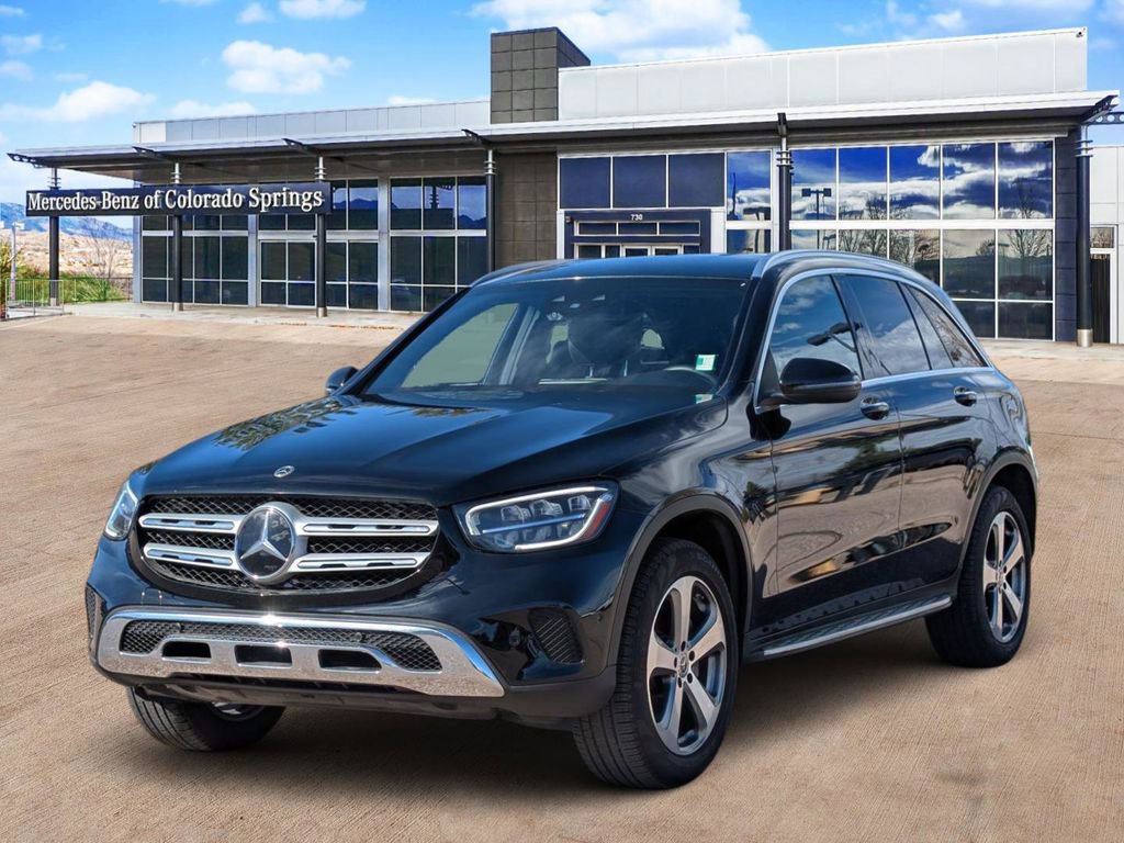 Used 2021 Mercedes-Benz GLC 300 4MATIC image 3