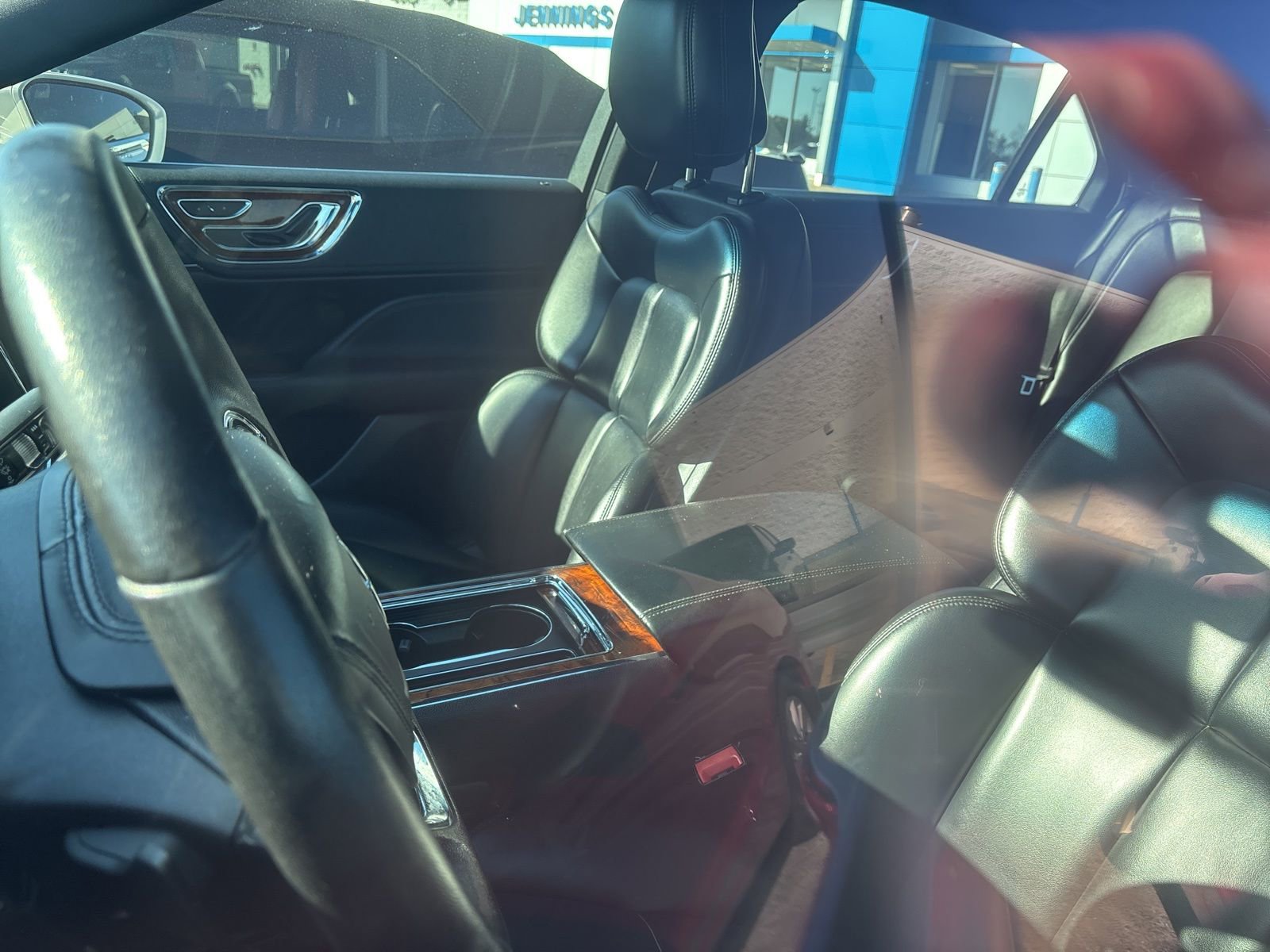 Used 2020 Lincoln Continental image 8