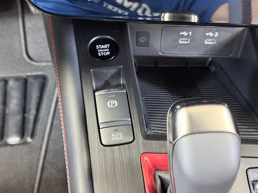 Used 2025 Nissan Kicks SR AWD/4WD image 47