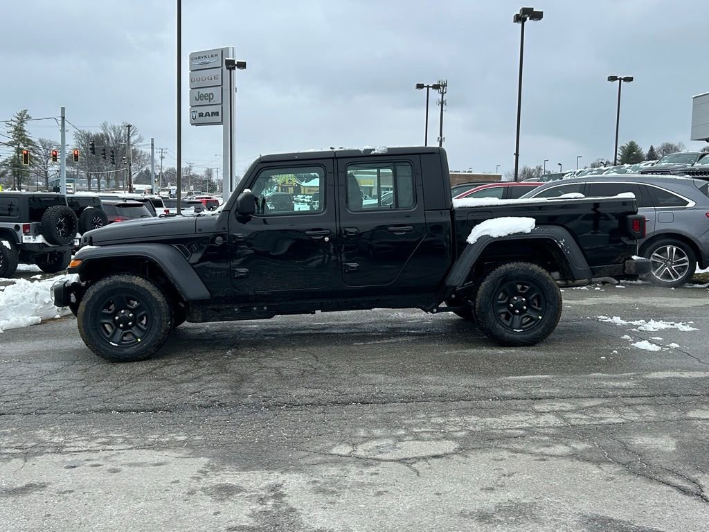 New 2026 Jeep Gladiator Sport image 10