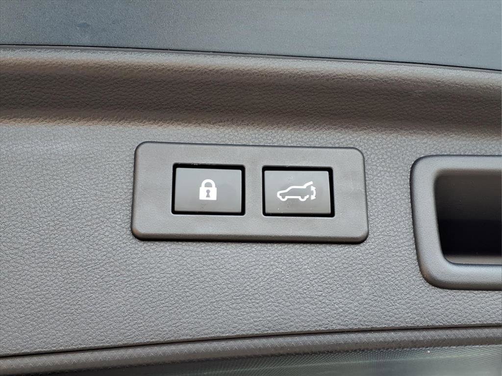 Used 2023 Subaru Forester Premium AWD/4WD image 13