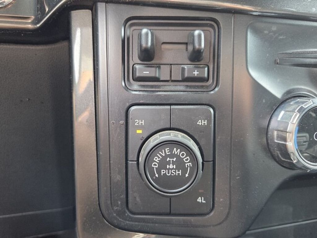 Used 2022 Ford F150 XLT w/ Equipment Group 302A High AWD/4WD image 25