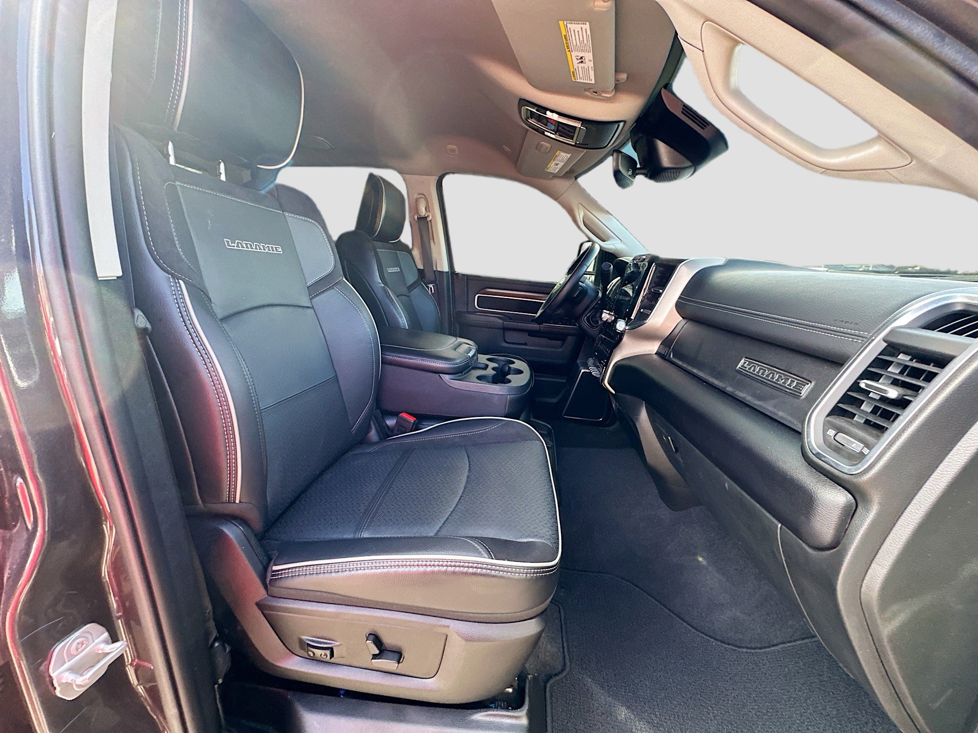 Used 2024 RAM 2500 Laramie w/ Safety Group image 32