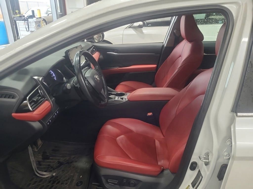 Used 2022 Toyota Camry XSE w/ Cold Weather Package FWD image 11