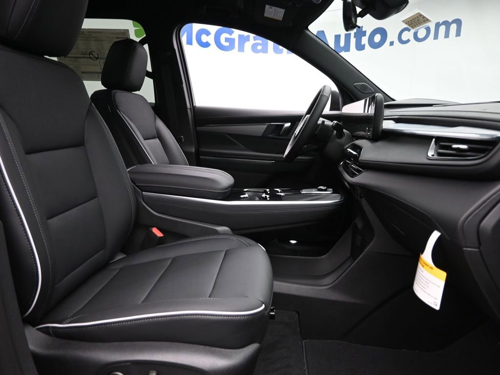 New 2026 Buick Enclave Preferred w/ Power Package image 7