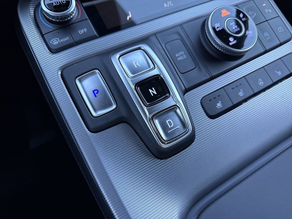 Used 2024 Hyundai Palisade Calligraphy image 21