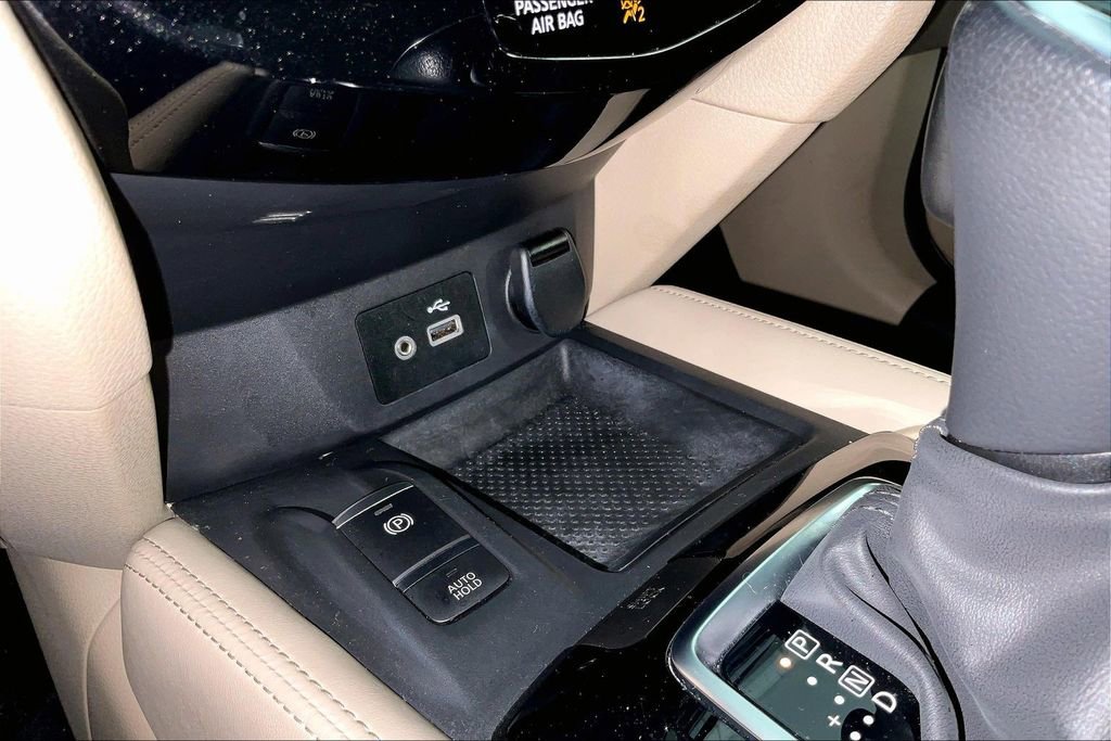 Used 2020 Nissan Rogue SL w/ Premium Package image 33