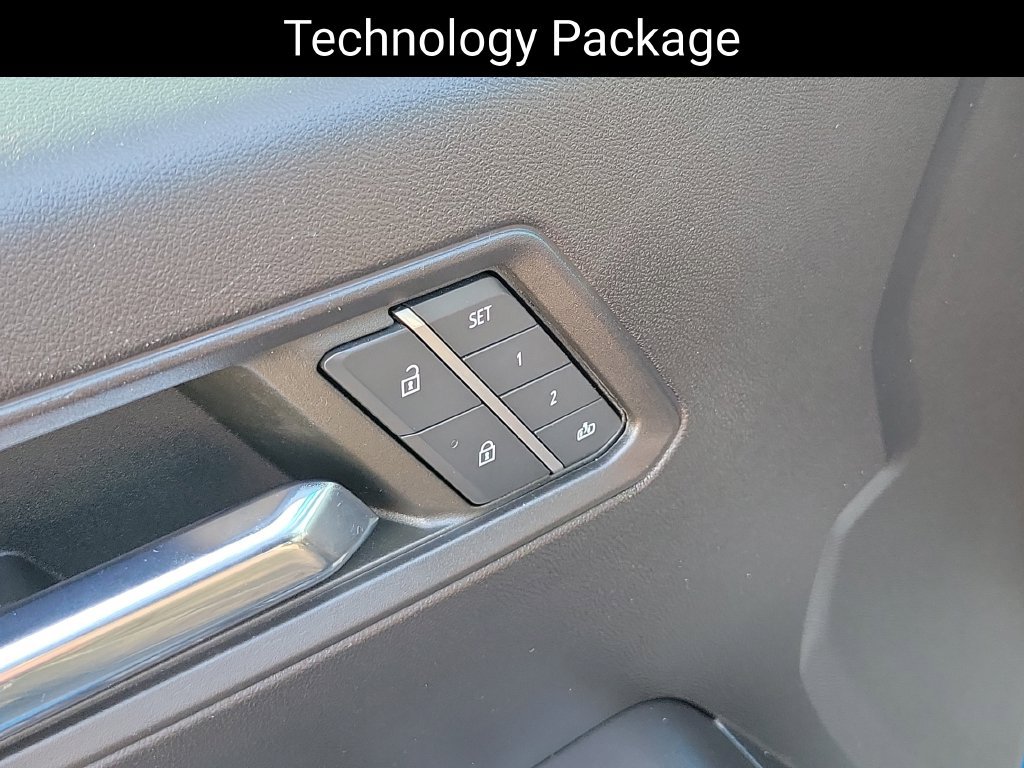Certified 2023 Chevrolet Colorado Z71 w/ Z71 Convenience Package 2 AWD/4WD image 11