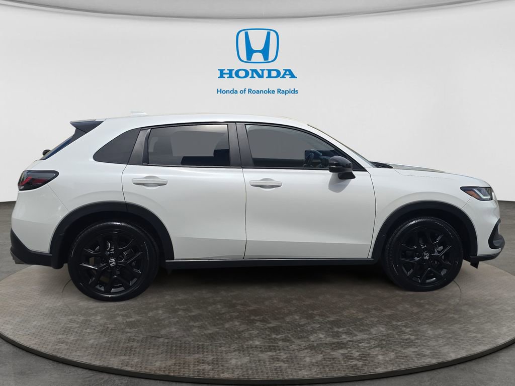 Used 2025 Honda HR-V Sport image 6