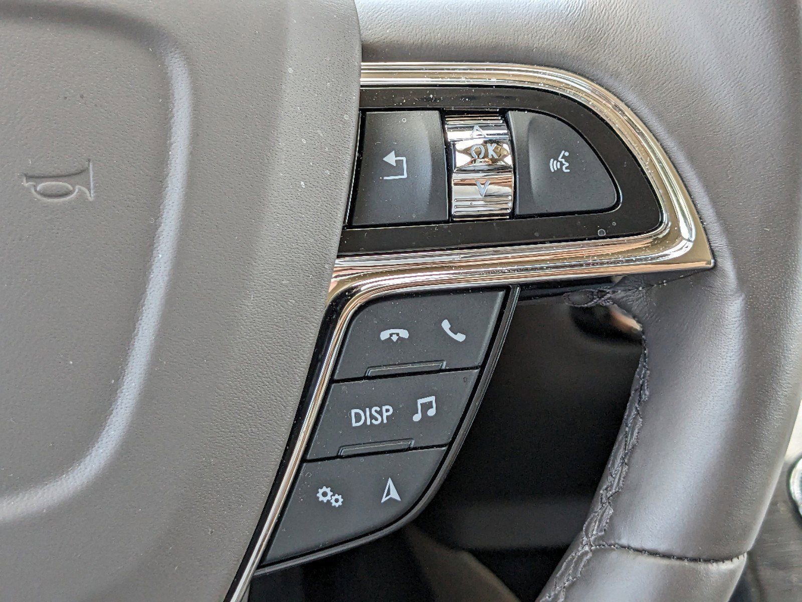 Certified 2023 Lincoln Nautilus Reserve w/ Equipment Group 201A image 29