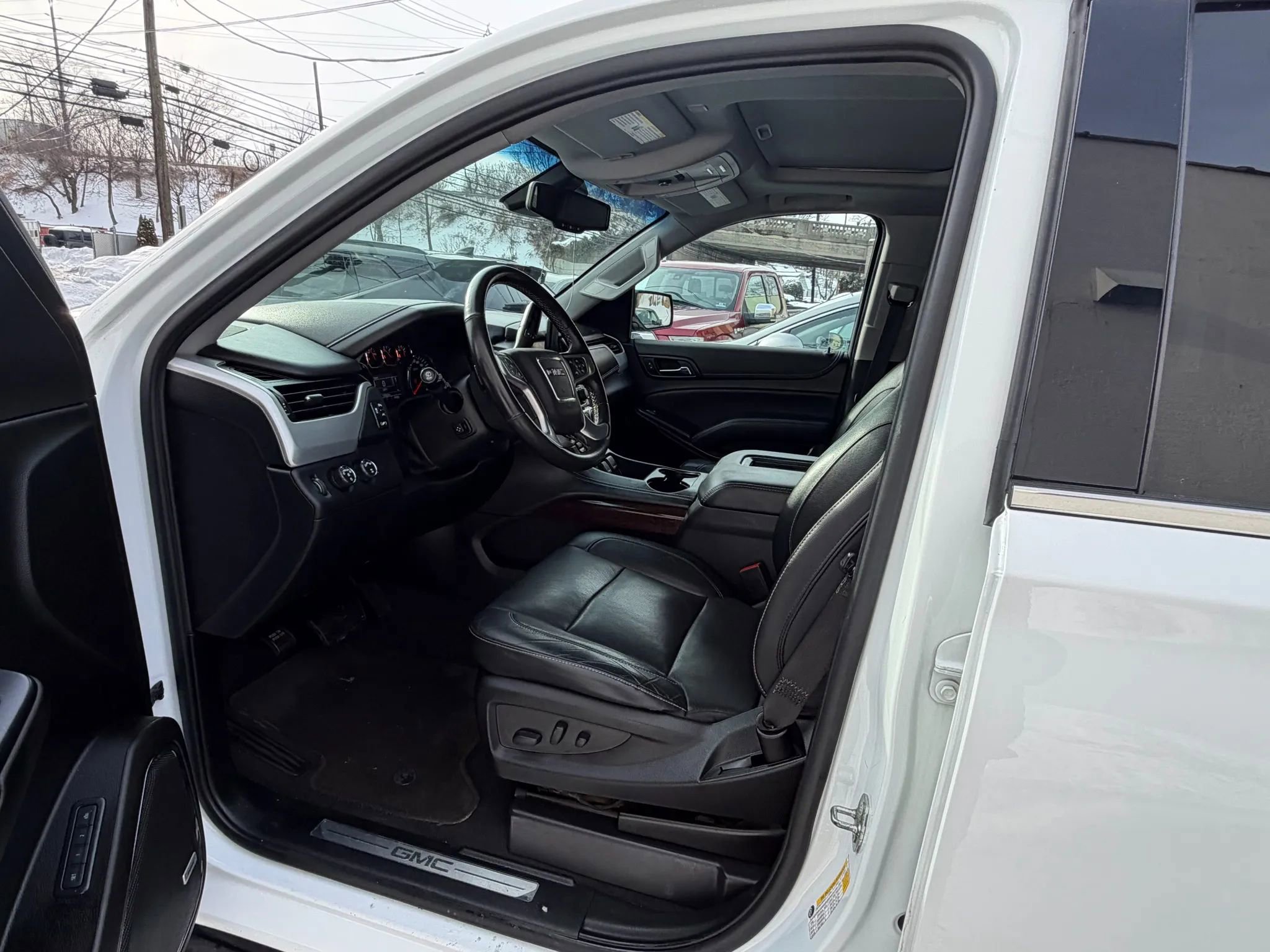 Used 2020 GMC Yukon SLT image 22