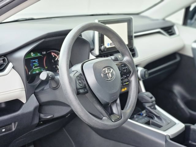 Used 2025 Toyota RAV4 XLE FWD image 12