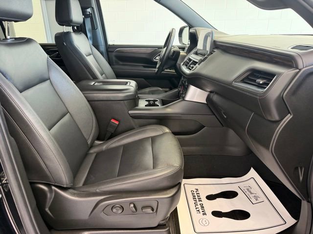 Used 2023 Chevrolet Suburban Z71 w/ Luxury Package AWD/4WD image 15
