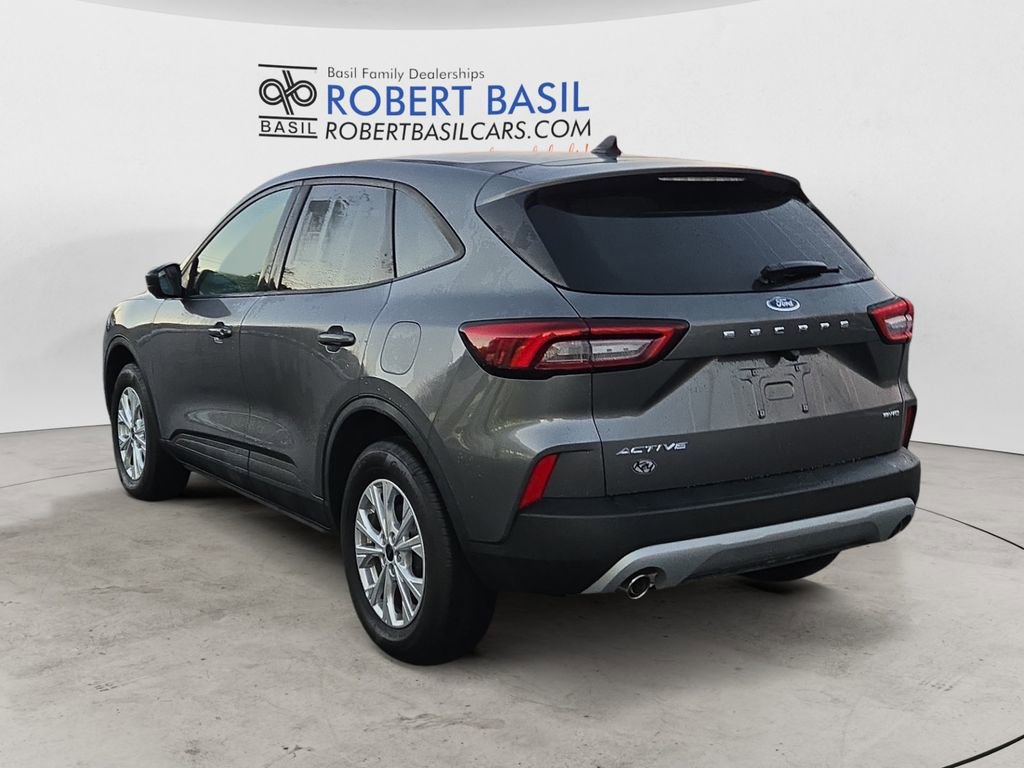 Used 2025 Ford Escape Active image 3