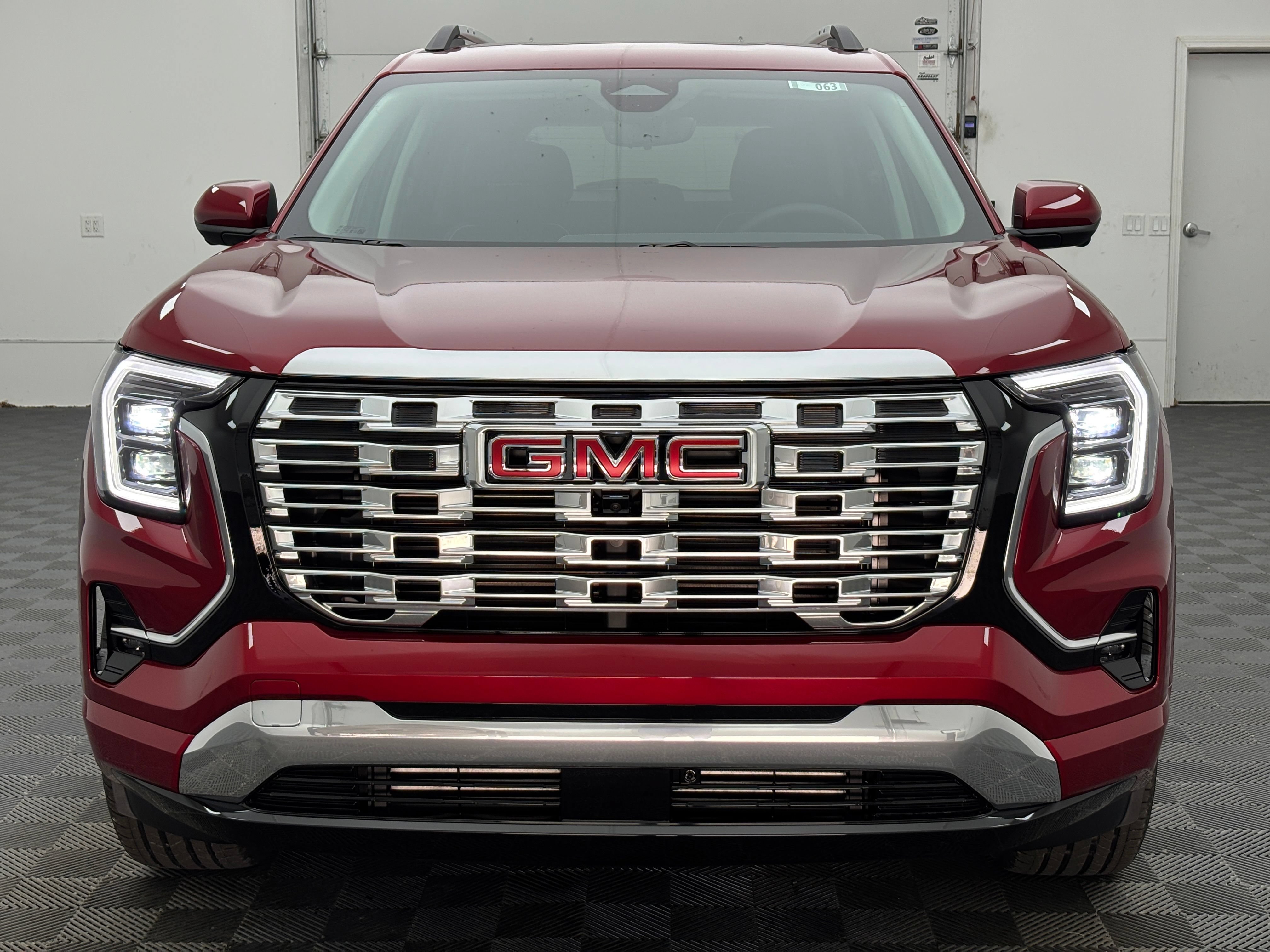 New 2027 GMC Terrain Denali w/ LPO, Floor Liner Package AWD/4WD image 15