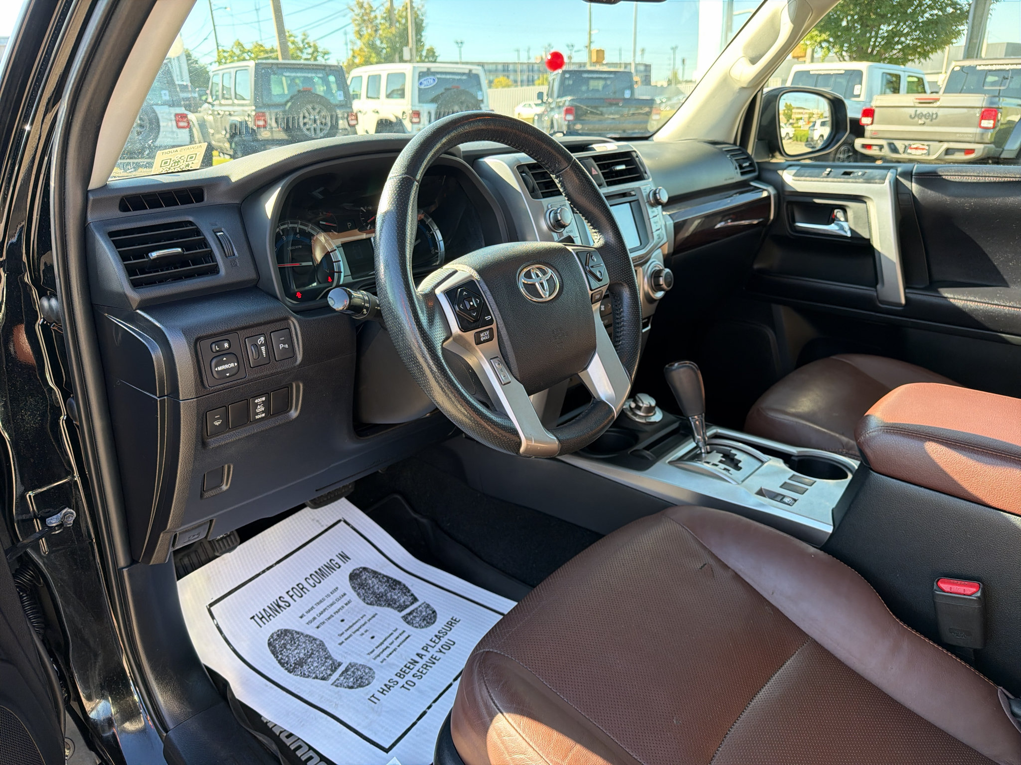 Used 2018 Toyota 4Runner Limited AWD/4WD image 23
