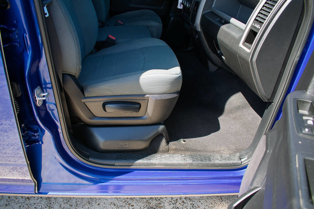 Used 2015 RAM 1500 ST w/ SXT Appearance Group AWD/4WD image 36