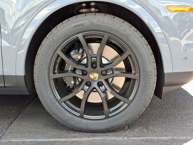 New 2026 Porsche Cayenne S AWD/4WD image 12