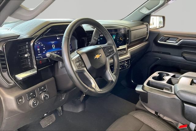 Used 2023 Chevrolet Silverado 1500 LT AWD/4WD image 12