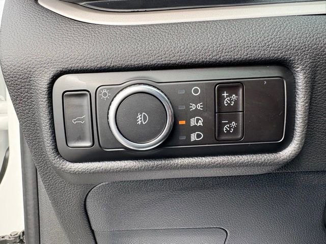 Used 2023 Ford Explorer XLT w/ Equipment Group 202A image 22