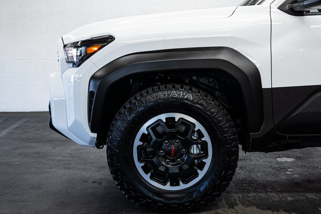 Used 2025 Toyota 4Runner TRD Off-Road Premium AWD/4WD image 13