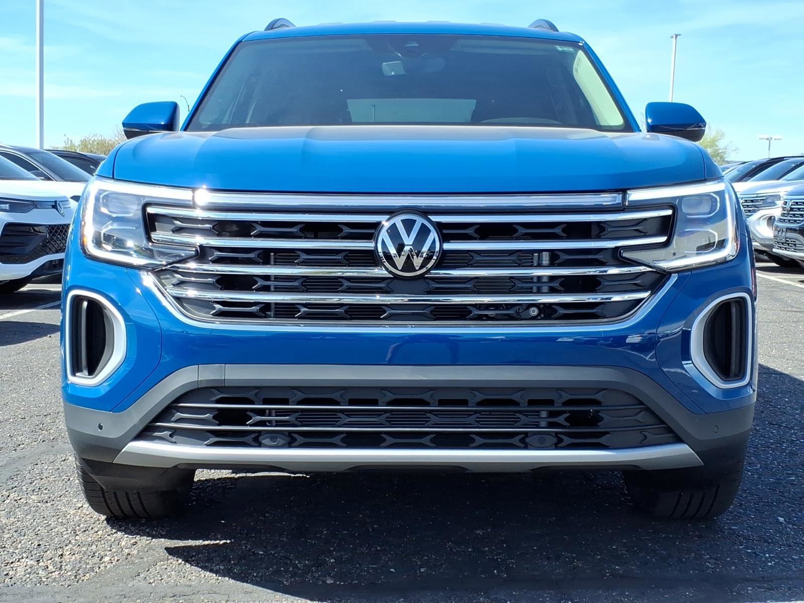 New 2026 Volkswagen Atlas SE image 2