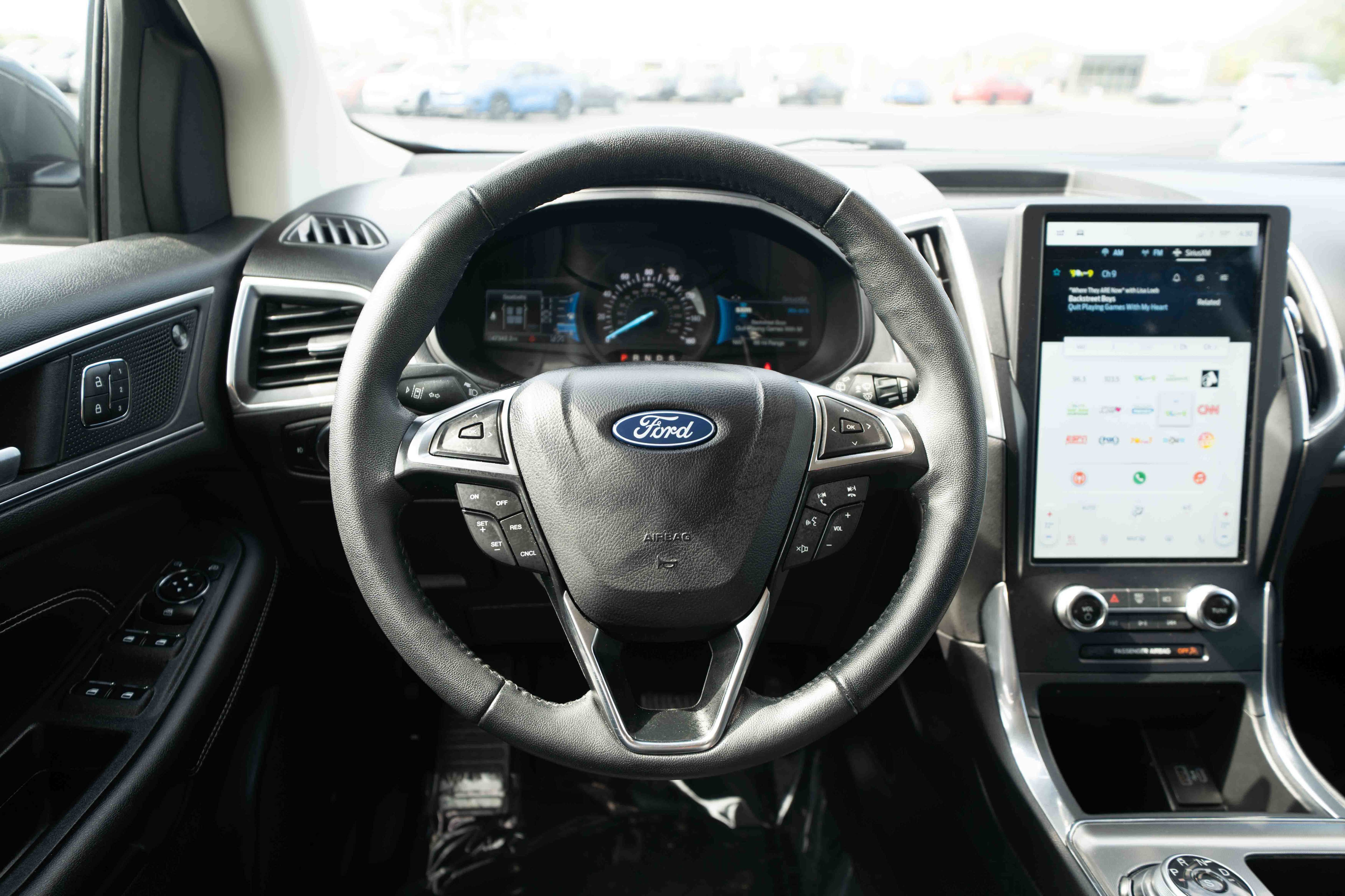 Used 2024 Ford Edge Titanium AWD/4WD image 21