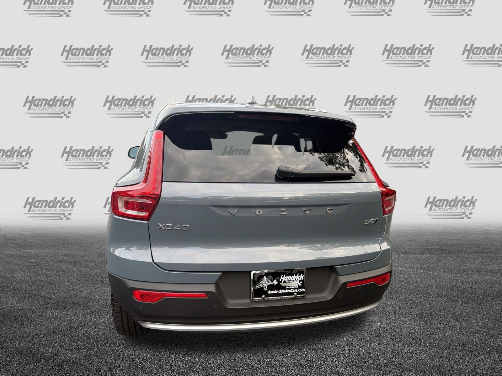 Certified 2023 Volvo XC40 B5 Plus w/ Protection Package Premier AWD/4WD image 9