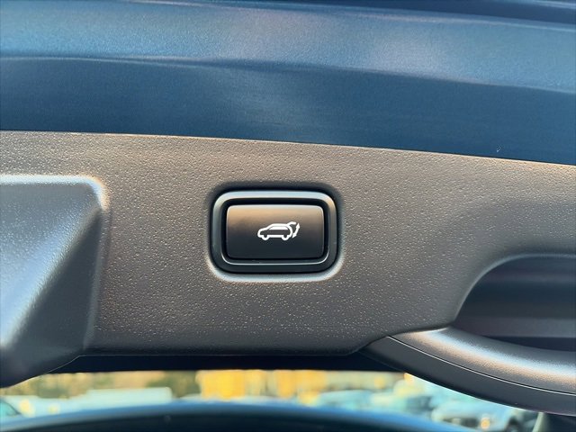 Used 2023 Kia Niro SX image 27