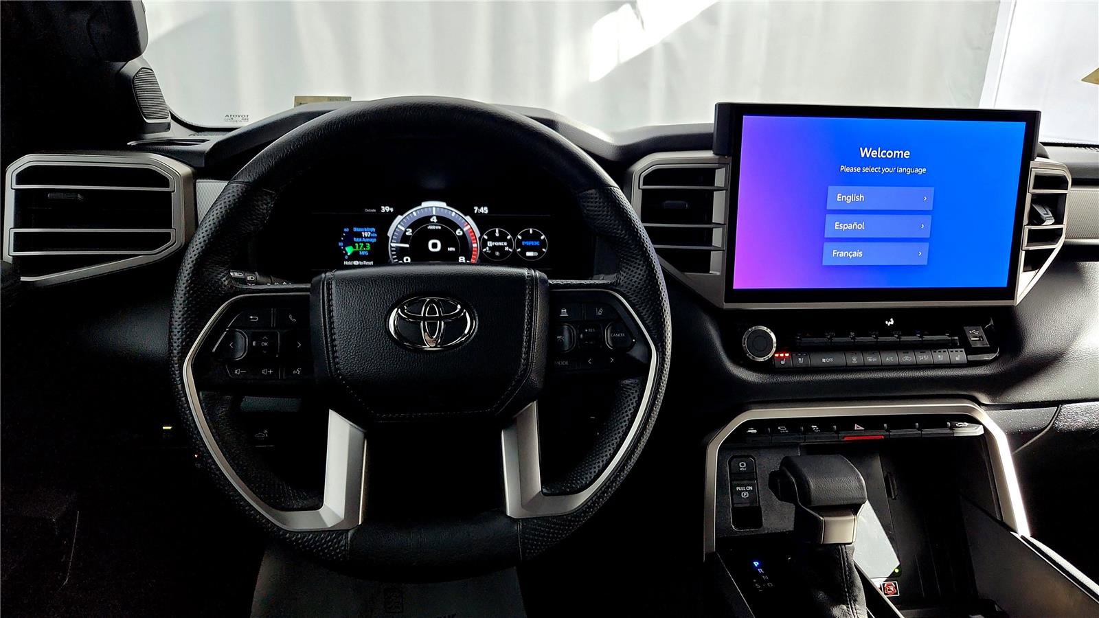 Used 2025 Toyota Tundra Limited image 34