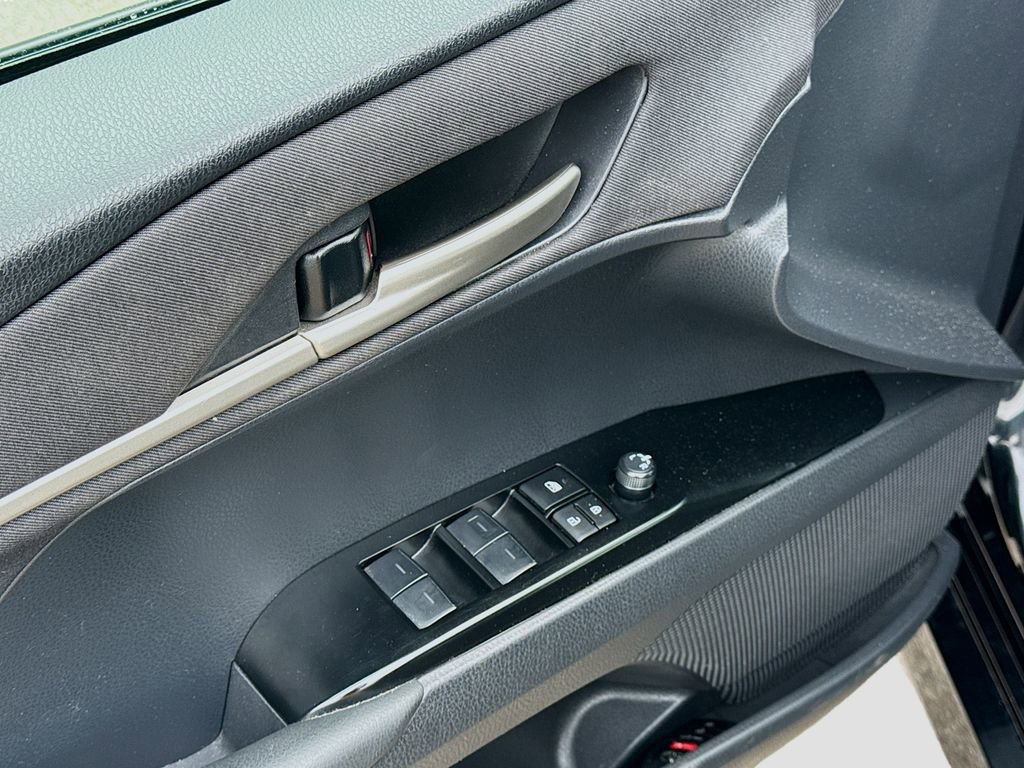 Used 2025 Toyota Camry LE image 21
