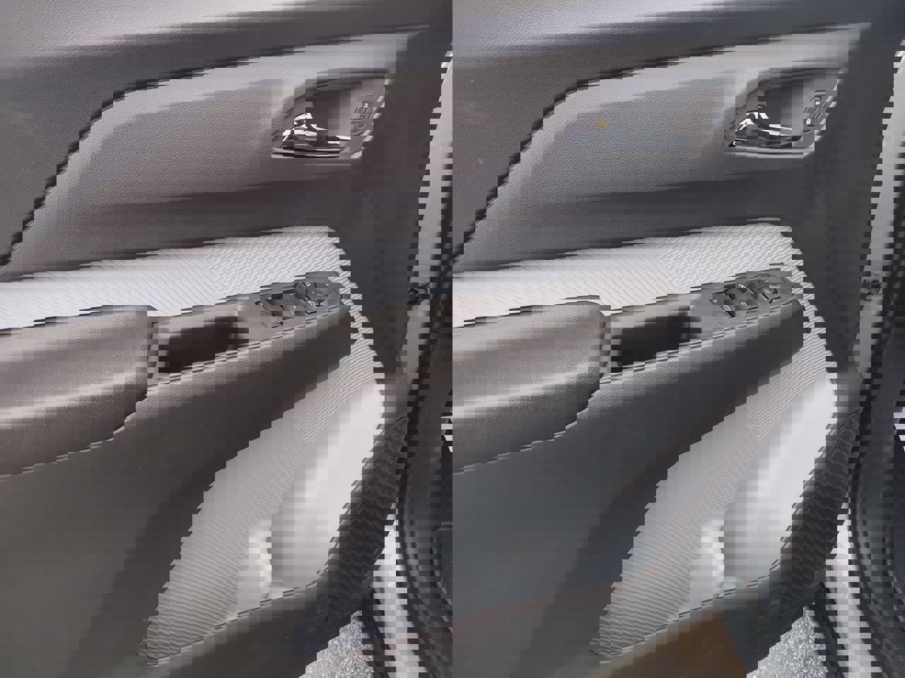 New 2027 Chevrolet Bolt RS image 10