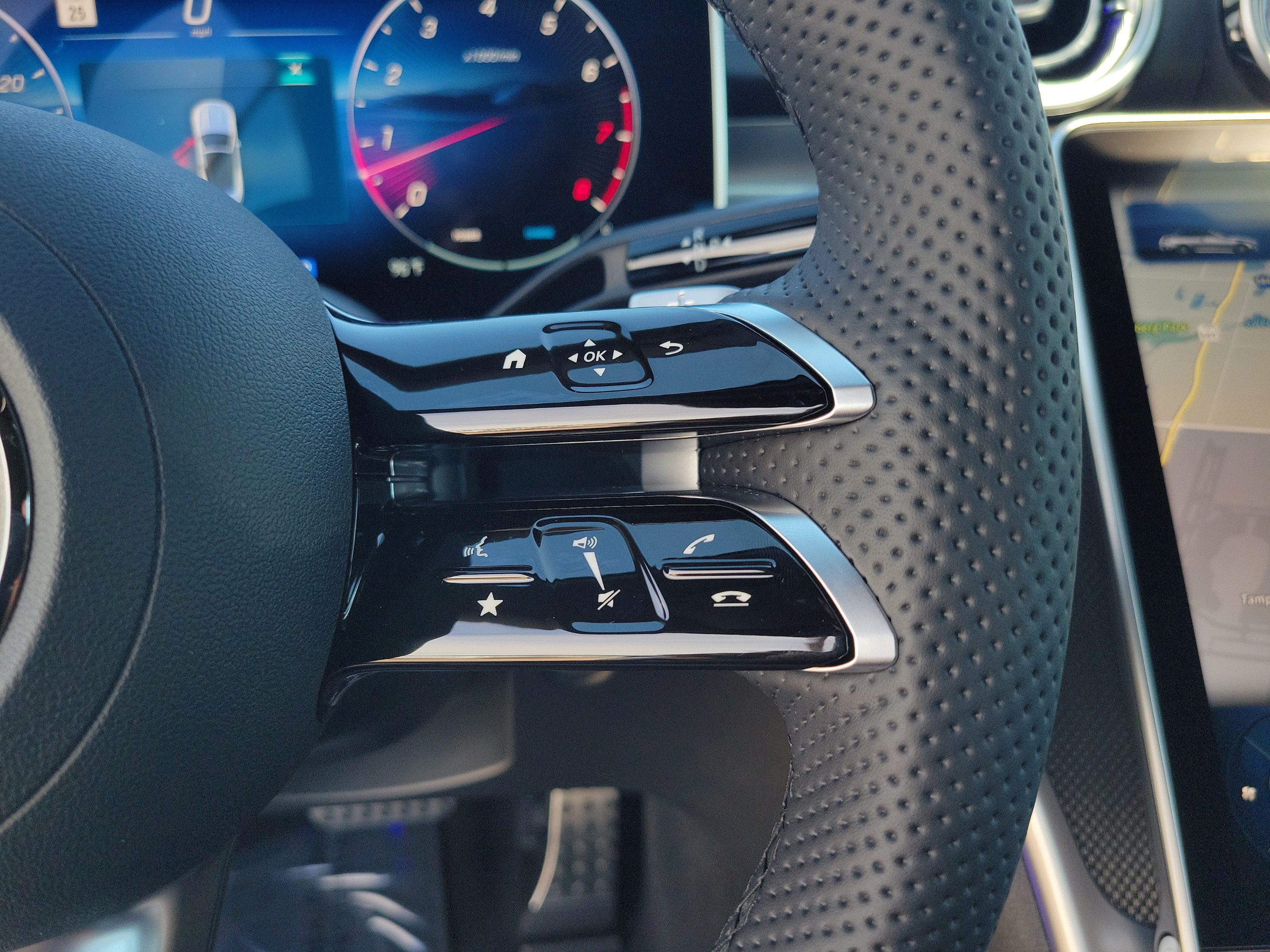 New 2027 Mercedes-Benz CLE 450 4MATIC Cabriolet image 18