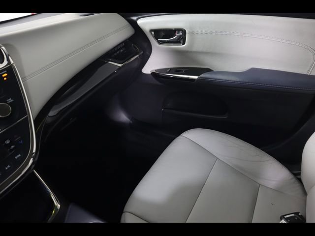 Used 2014 Toyota Avalon XLE Touring FWD image 16