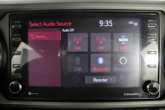 Used 2022 Toyota Tacoma TRD Off-Road image 5