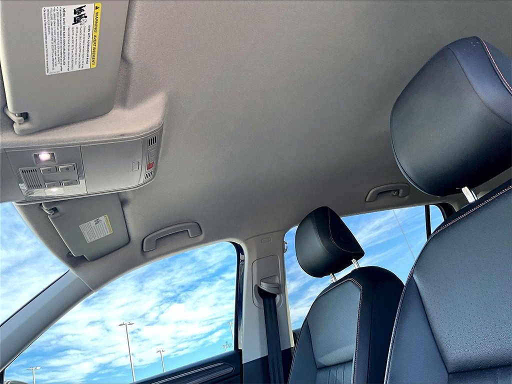 Used 2024 Volkswagen Tiguan Wolfsburg Edition image 18