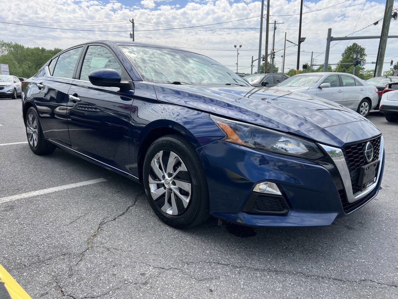 Used 2022 Nissan Altima 2.5 S FWD image 3
